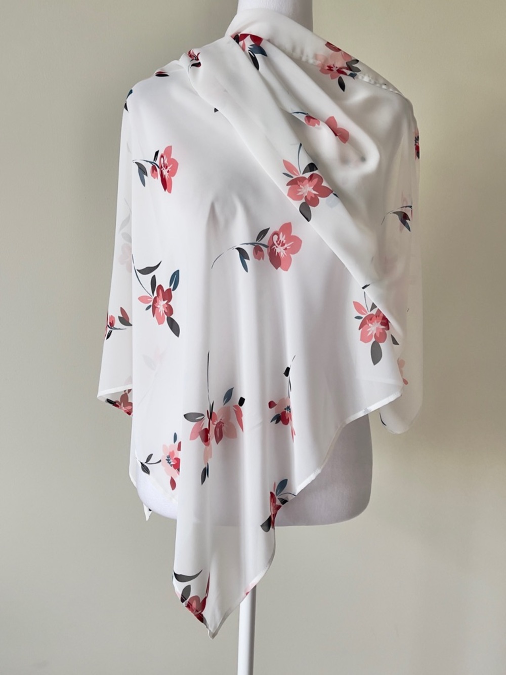 White Floral Lightweight Chiffon Square Scarf EUC